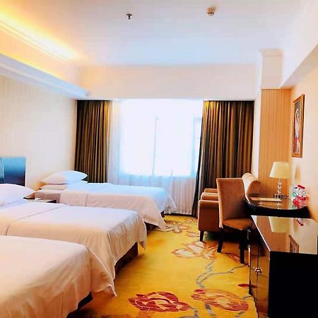 Vienna Hotel Baoan Liutang Xin'an  Buitenkant foto