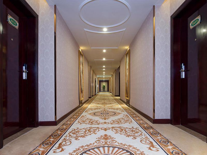 Vienna Hotel Baoan Liutang Xin'an  Buitenkant foto